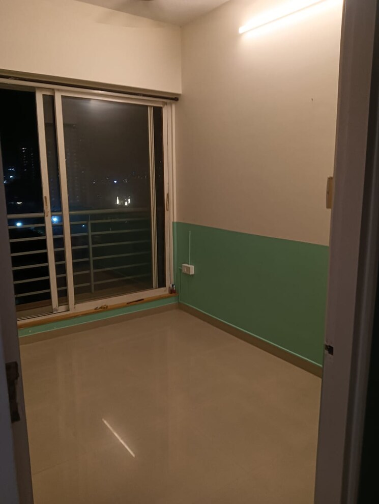 Room, bhageshwar-bhuvan 1 Bedroom 350 Sq.Ft. Apartment In Mahim Mumbai 9262855