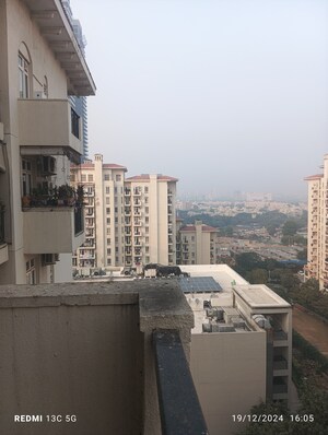 2.5 BHK Apartment For Rent in Emaar Emerald Estate, Sector 65