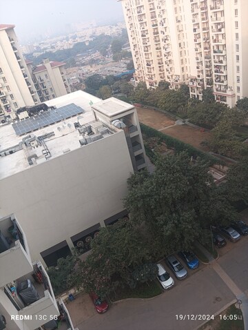 Master Bedroom in 2.5 BHK Apartment at Emaar Emerald Estate, Sector 65 – for Rent