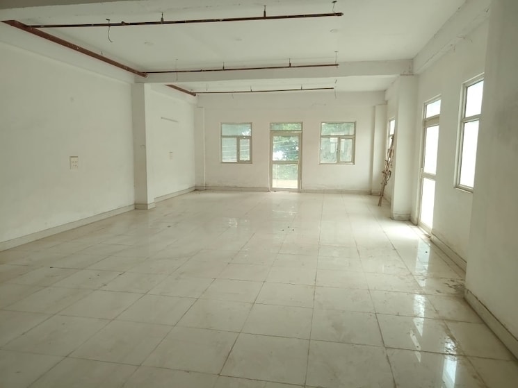 undefined, sector 14 Commercial Office Space 1500 Sq.Ft. In Sector 14 Gurgaon 9262899