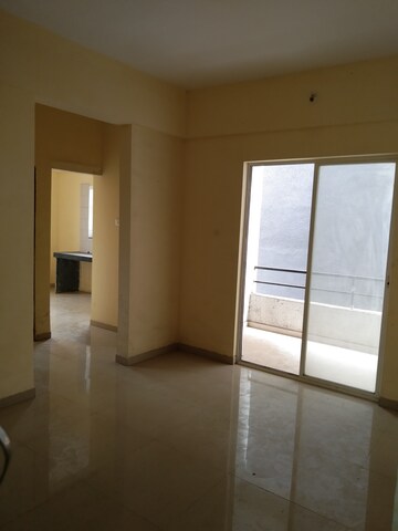 Room in 1 BHK Builder Floor at Narhe – for Rent