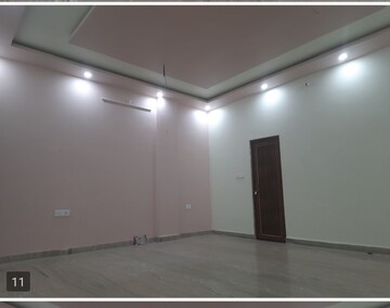 Room in  Office Space at Gomti Nagar – for Rent