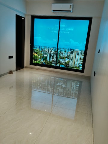 Room in 3 BHK Apartment at Arkade Vistas, Goregaon East – for Sale