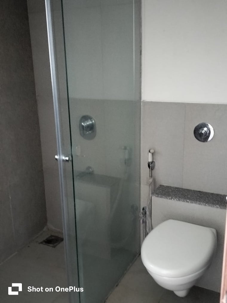 Bathroom, goel-ganga-acropolis 3 Bedroom 1500 Sq.Ft. Apartment In Baner Pune 9262913