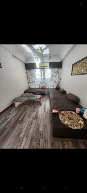 Kitchen in 3.5 BHK Apartment at Hiranandani Meadows, Manpada – for Rent