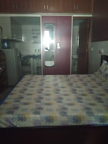 Parking in Studio Apartment at Varun Enclave, Sector 28 – for Rent