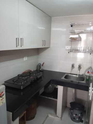 Master Bedroom in Studio Apartment at Varun Enclave, Sector 28 – for Rent