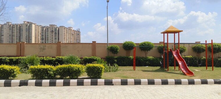 Garden, shree-energy-classic-homes 3 Bedroom 638 Sq.Ft. Apartment In Raj Nagar Extension Ghaziabad 9262957