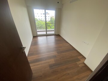 Room in 3 BHK Apartment at Century Horizon, Jakkuru – for Rent