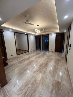 4 BHK + Servant Room Apartment For Sale in DLF The Ultima