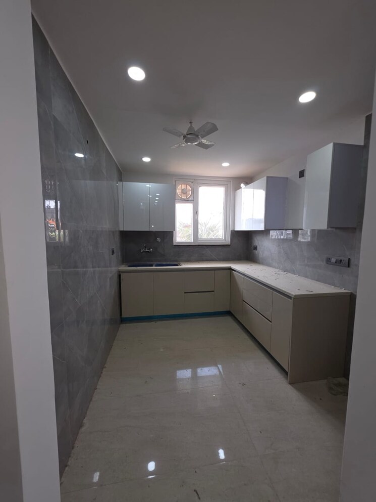 Kitchen, saket 3 Bedroom 1500 Sq.Ft. Independent House In Saket Delhi 9263122