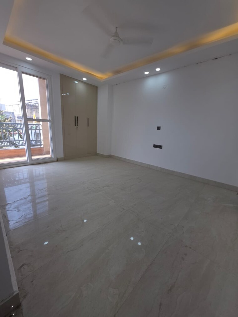 Room, saket 3 Bedroom 1500 Sq.Ft. Independent House In Saket Delhi 9263122