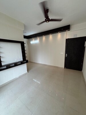 Room in 2 BHK Apartment at Signature The Millennia 2, Sector 37d – for Rent