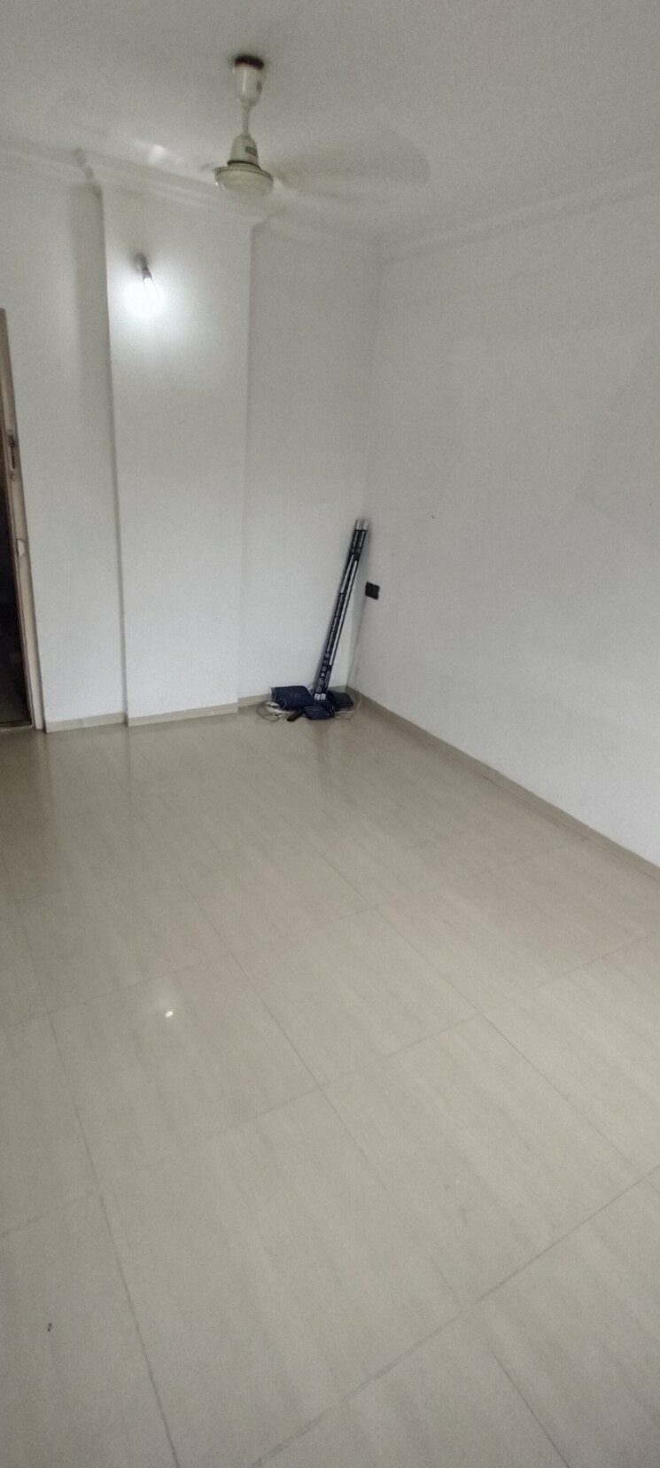 Room, vijay-garden 1 Bedroom 450 Sq.Ft. Apartment In Ghodbunder Road Thane 9263181