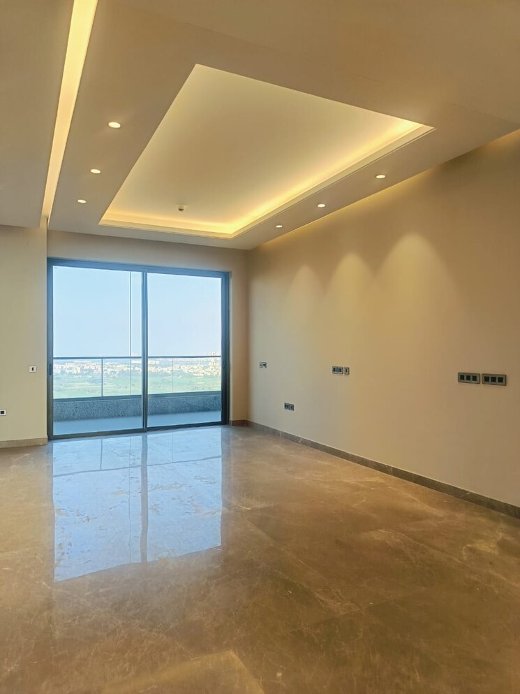 Room, gulshan-dynasty 4 Bedroom 4700 Sq.Ft. Apartment In Sector 144 Noida 9263187