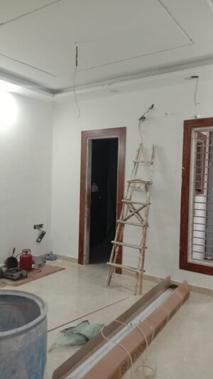 Living Room in 3 BHK Builder Floor at Nehru Nagar ii – for Sale