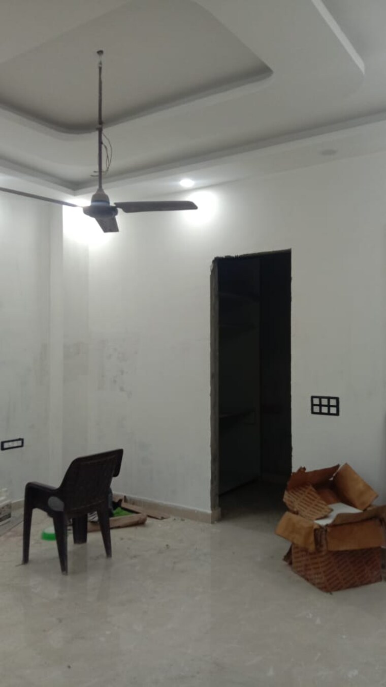 Living Room, nehru nagar ii 3 Bedroom 200 Sq.Yd. Builder Floor In Nehru Nagar ii Ghaziabad 9263204