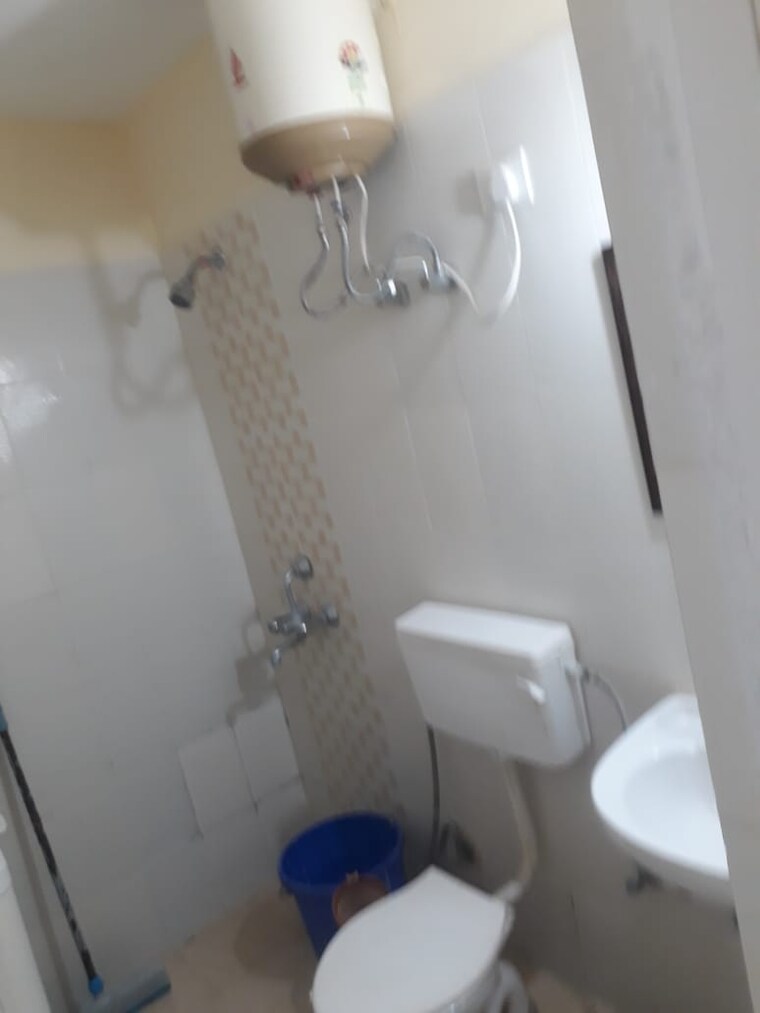 Attached Bathroom, shree-vardhman-mantra 2 Bedroom 800 Sq.Ft. Apartment In Sector 67 Gurgaon 9263229