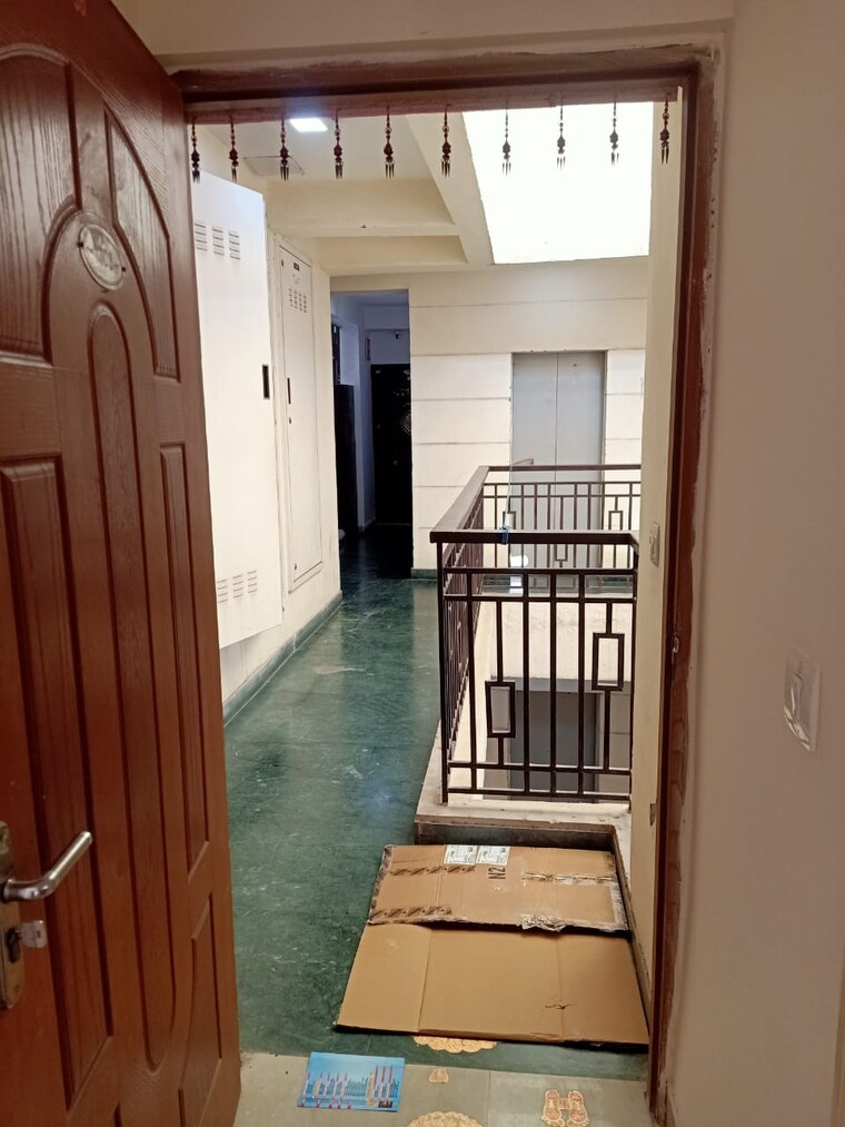 Balcony, shree-vardhman-mantra 2 Bedroom 800 Sq.Ft. Apartment In Sector 67 Gurgaon 9263229