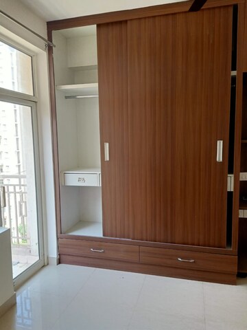 Room in 2 BHK Apartment at Shree Vardhman Mantra, Sector 67 – for Rent