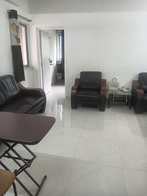 Living Room in 1 BHK Apartment at Khar West – for Rent