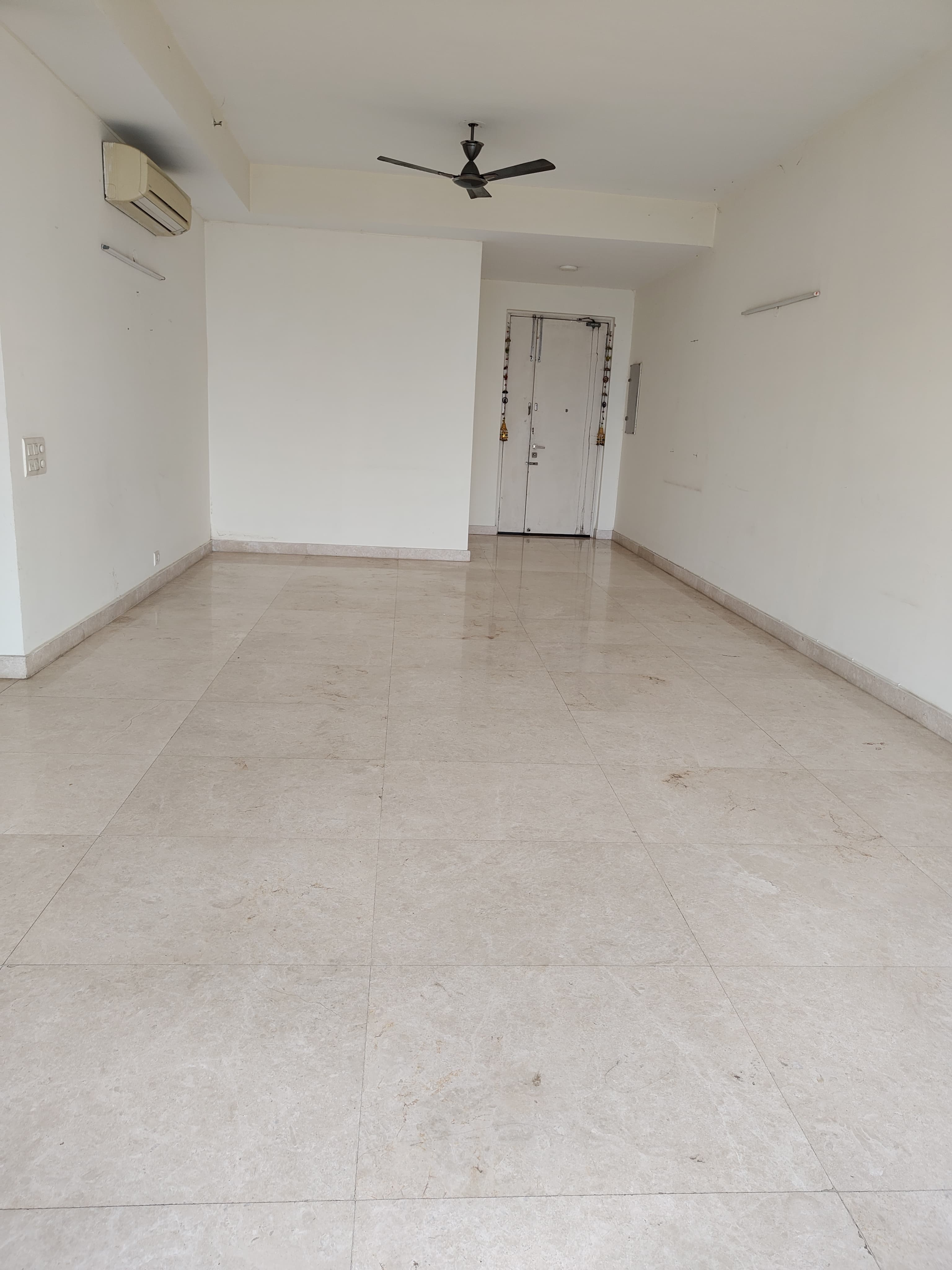 3.5 BHK + Study Room Apartment For Rent in BPTP Park Prime
