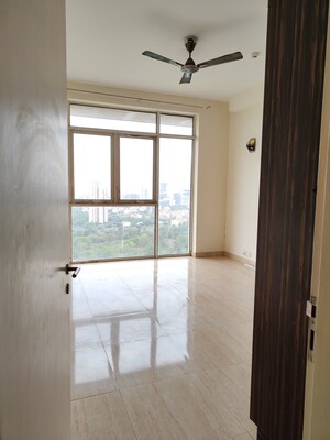 Room in 3.5 BHK Apartment at BPTP Park Prime, Sector 66 – for Rent
