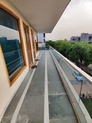 Balcony in 1 BHK Independent House at Sector 4 – for Rent
