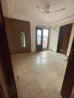 6 BHK + Pooja Room,Study Room Apartment For Sale in Defence Colony