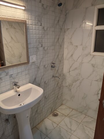 Bathroom in 1 BHK Apartment at Earthcon Casa Grande II, Chi V Greater Noida – for Sale