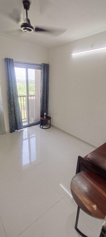 Room in 1 BHK Apartment at JVM Aroma, Kasarvadavali – for Rent