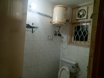 Bathroom in 2 BHK Builder Floor at Ardee Mall, Sector 52 – for Sale