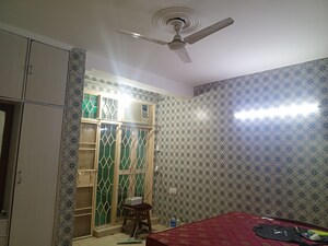Room in 2 BHK Builder Floor at Ardee Mall, Sector 52 – for Sale