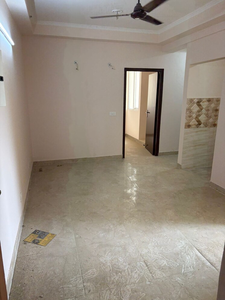 Room, amrapali-golf-homes 2 Bedroom 835 Sq.Ft. Apartment In Sector 4 Greater Noida Greater Noida 9263370