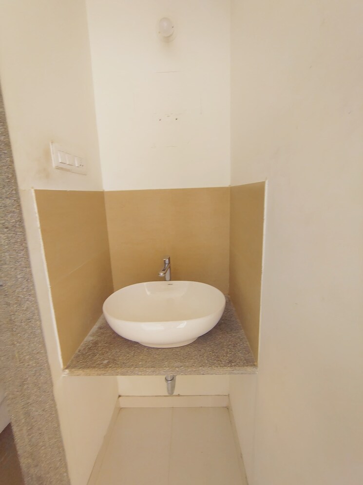 Bathroom, rohan-ananta 2 Bedroom 695 Sq.Ft. Apartment In Tathawade Pune 9263456