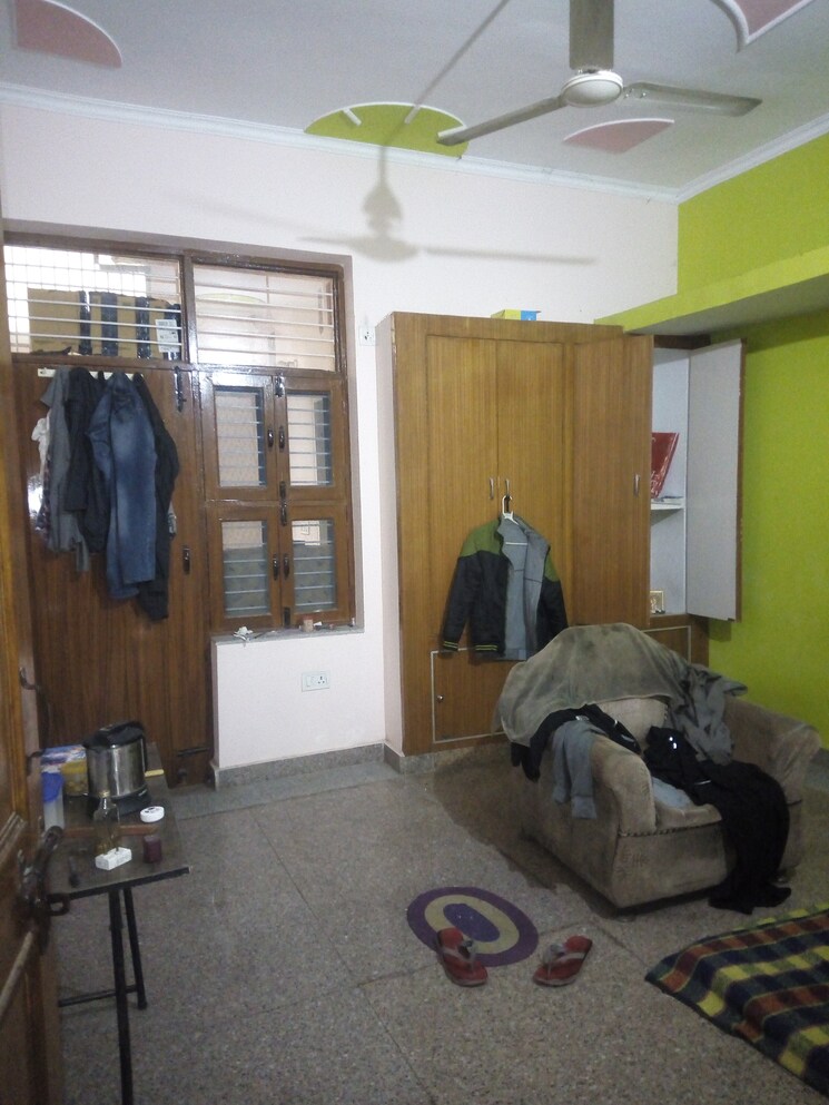 Living Room, zeta ii greater noida 2 Bedroom 87 Sq.Mt. Builder Floor In Zeta Ii Greater Noida Greater Noida 9263297