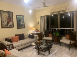 3 BHK Apartment For Rent in Khar West
