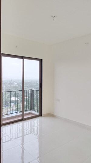 Room in 3 BHK Apartment at Runwal My City, Dombivli East – for Rent