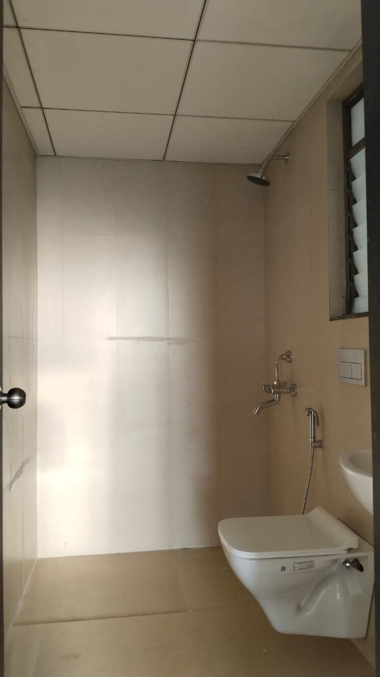 Bathroom, runwal-my-city 3 Bedroom 777 Sq.Ft. Apartment In Dombivli East Thane 9263517