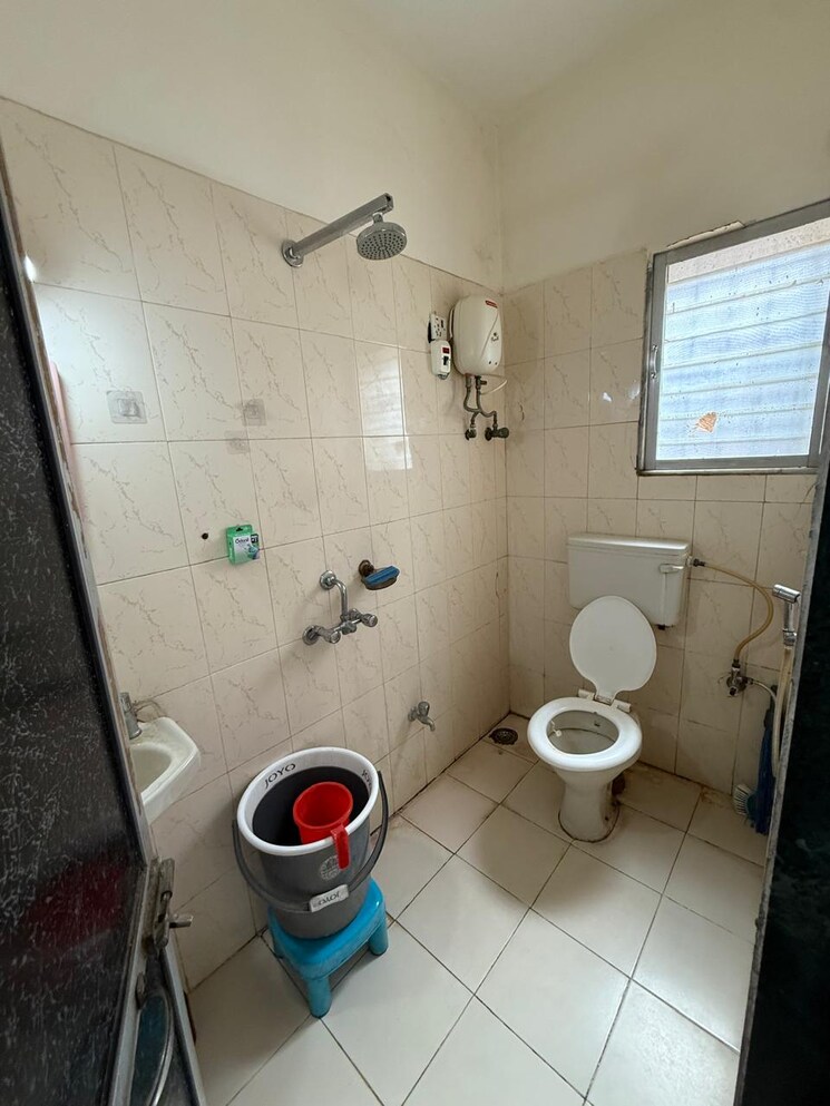 Bathroom, vijay-nagri-chs-ltd-building-no-11 1 Bedroom 458 Sq.Ft. Apartment In Waghbil Thane 9263519
