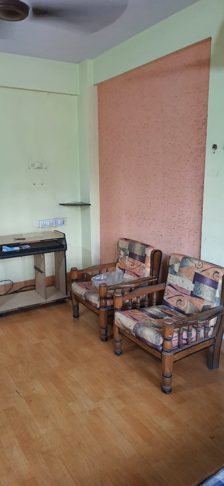 2 BHK + Study Room Apartment For Rent in Hiranandani Estate Capri