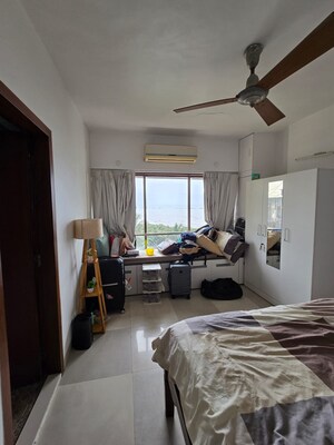Bedroom in 2 BHK Apartment at Bandra West – for Rent