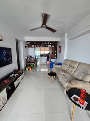 2 BHK Apartment For Rent in Bandra West