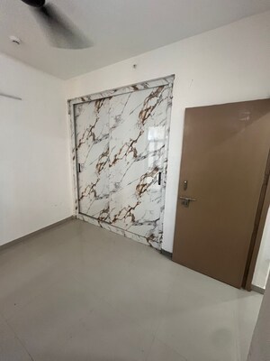 Room in 2 BHK Apartment at Pareena Om Apartments, Sector 112 – for Rent