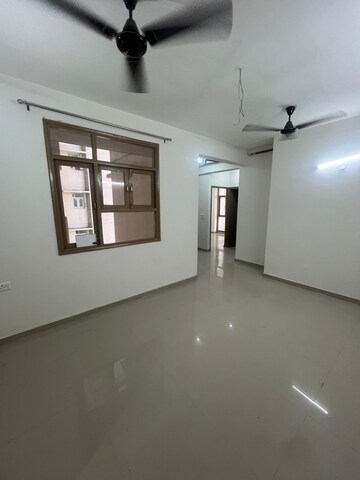 Room in 2 BHK Apartment at Pareena Om Apartments, Sector 112 – for Rent