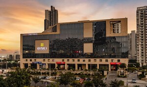  Office Space – Exterior View View at Landmark Cyber Park, Sector 67 - for Sale