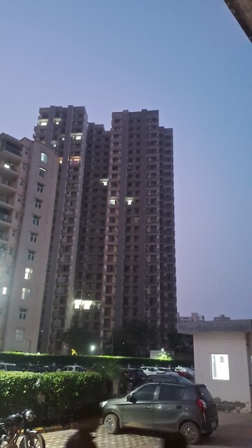 2 BHK Apartment – Exterior View View at Pareena Om Apartments, Sector 112 - for Rent