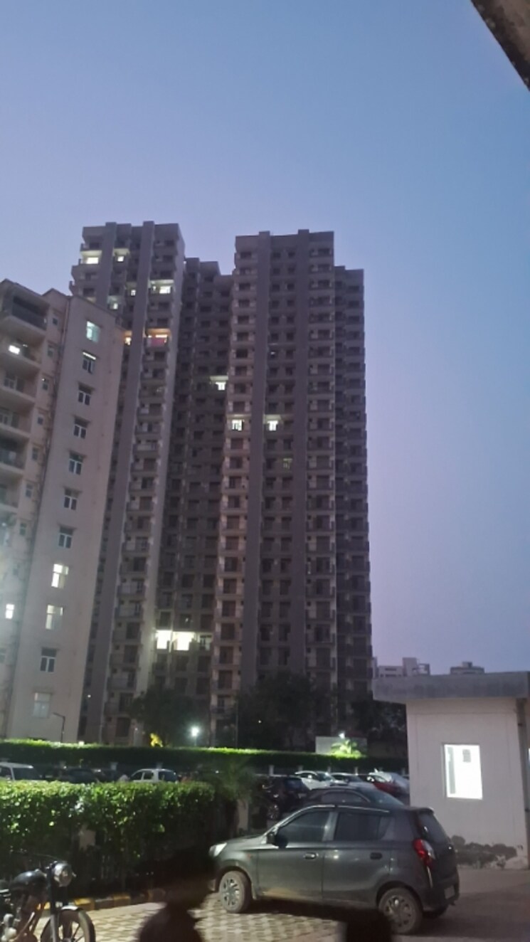 Exterior View, pareena-om-apartments 2 Bedroom 647 Sq.Ft. Apartment In Sector 112 Gurgaon 9263541