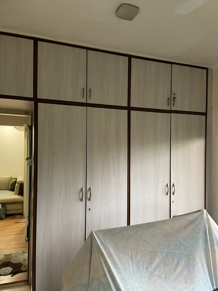 undefined, khar west 2 Bedroom 750 Sq.Ft. Apartment In Khar West Mumbai 9263548