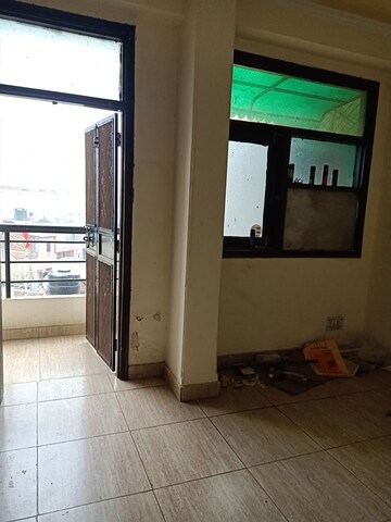 Room in 2 BHK Independent House at Sector 4 – for Rent